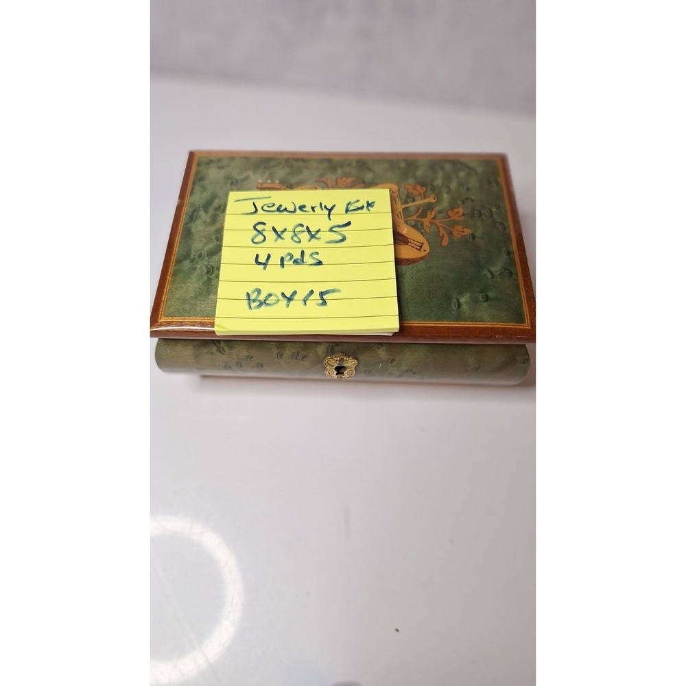 Wood Jewelry Music Box with Inlaid Mandolin Design, Italian Craftsmanship - Picture 7 of 7